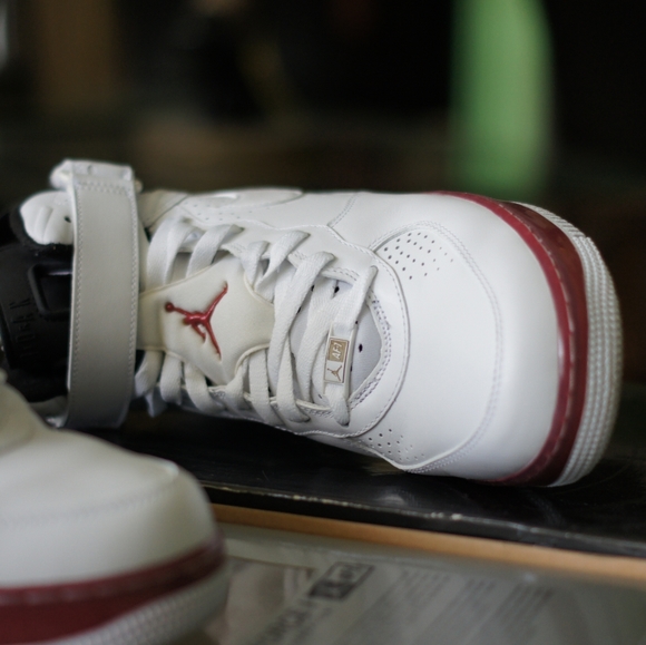 AIR JORDAN AND AIR FORCE 1 ULTIMATE COLLABORATION - Picture 3 of 3